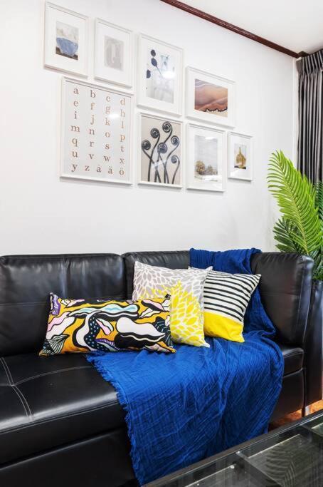 Villa Miq Hk16 - 3br Huai Khwang Mrt With Pool Table Near Jodd Fair *