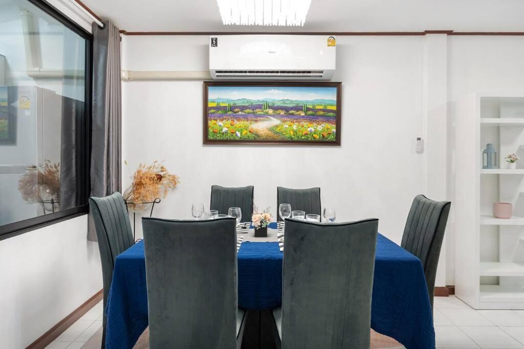 Miq Hk16 - 3br Huai Khwang Mrt With Pool Table Near Jodd Fair Villa *