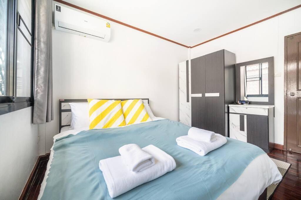 Miq Hk16 - 3br Huai Khwang Mrt With Pool Table Near Jodd Fair Villa